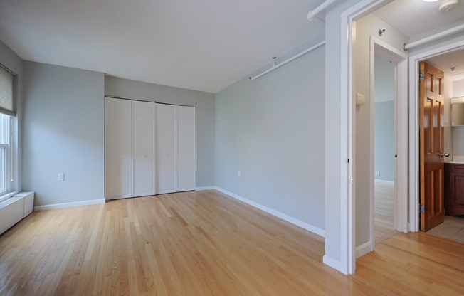 2 beds, 2 baths, 1,000 sqft, $3,950, Unit 401