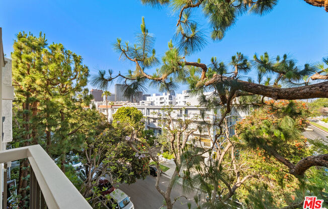 2 beds, 1.8 baths, 900 sqft, $3,899, Unit 554