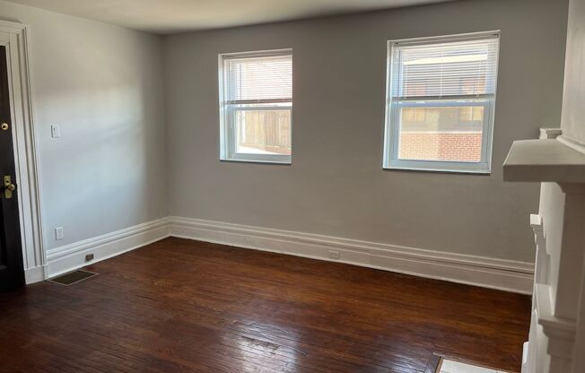 1209 Linden Place