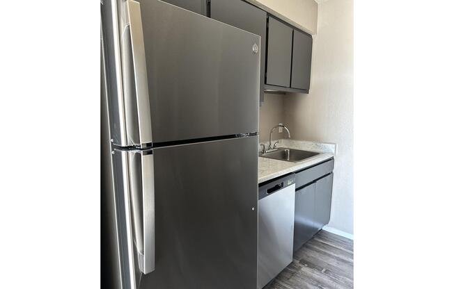 1 bed, 1 bath, 720 sqft, $1,099