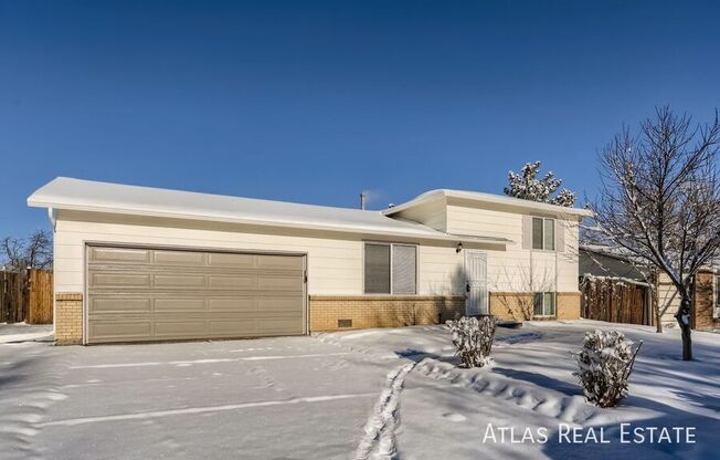 14935 E COLUMBIA DR