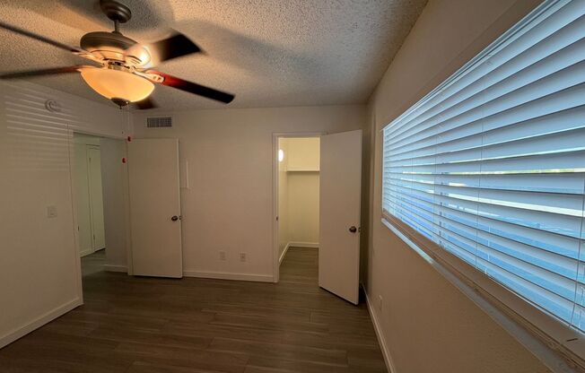 2 beds, 2 baths, 950 sqft, $1,275, Unit 201