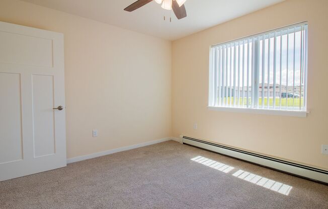 1 bed, 1 bath, 645 sqft, $1,379, Unit EC 4242-01