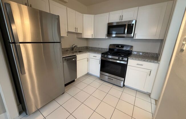 1 bed, 1 bath, $1,125, Unit 65