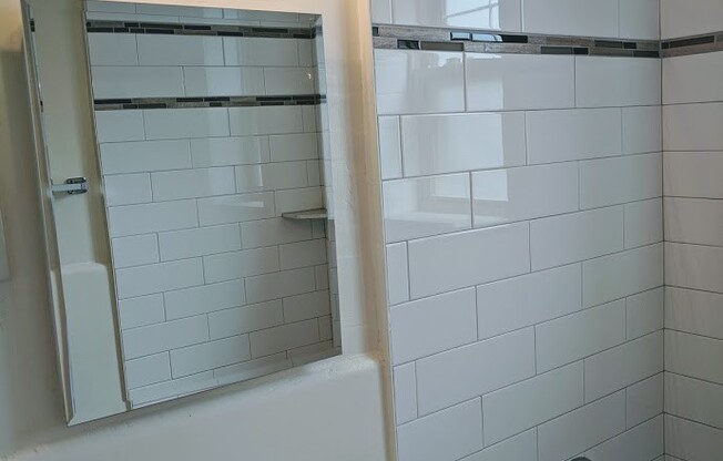 2 beds, 1 bath, $1,795, Unit 411C