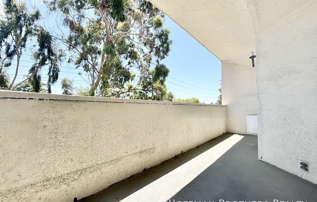 3947 LOS FELIZ BLVD