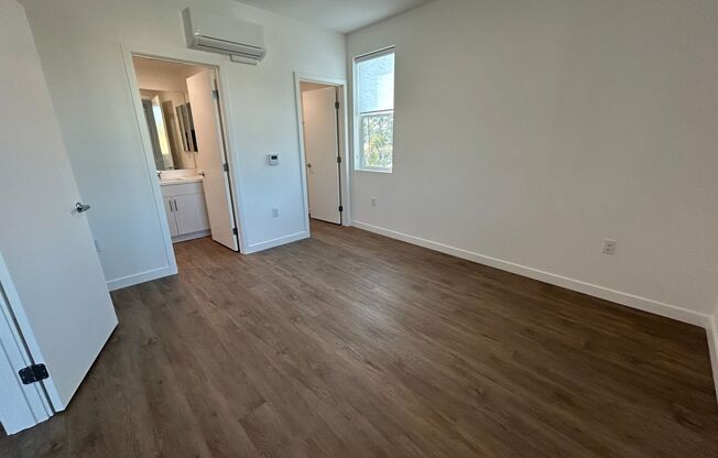 2 beds, 2 baths, 902 sqft, $3,070, Unit 2110-302