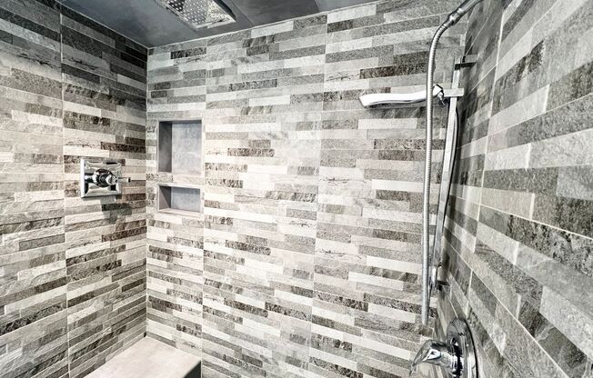 2 beds, 2 baths, $1,500, Unit # 1074