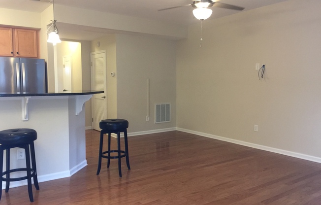 3 beds, 2.5 baths, $2,250