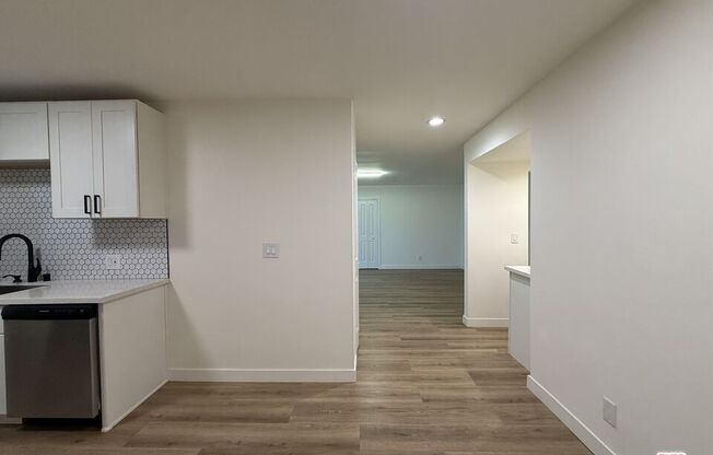 314 S CLARK DR