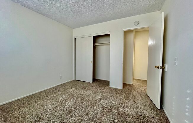 2 beds, 1 bath, $1,895, Unit 05