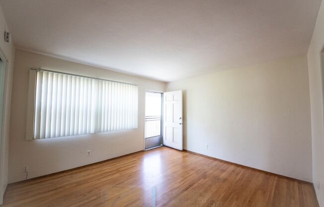 4455-59 1/2 Dawson Ave
