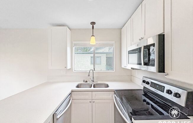 Bright 2BD/2BA Corner Unit Condo in Escondido with Reserved Parking, Quartz Kitchen & Private Balcony