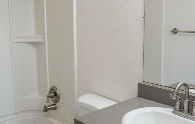 2 beds, 1 bath, 800 sqft, $2,195, Unit G02