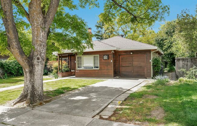 Great House -Available Now  3 blocks from UC Davis