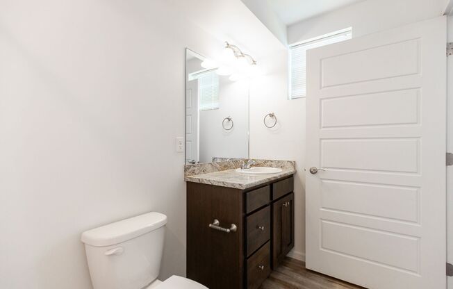 2 beds, 2 baths, 952 sqft, $1,695, Unit 96-301