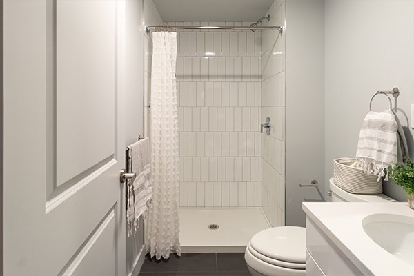 Studio, 1 bath, 392 sqft, $1,750, Unit 304
