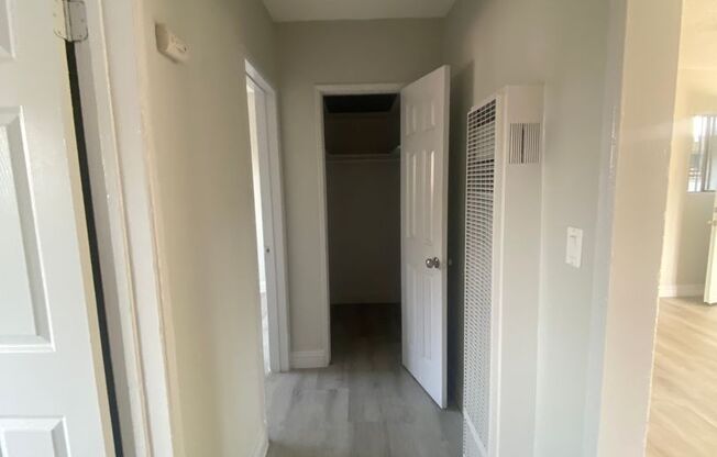 2 beds, 1 bath, $2,500