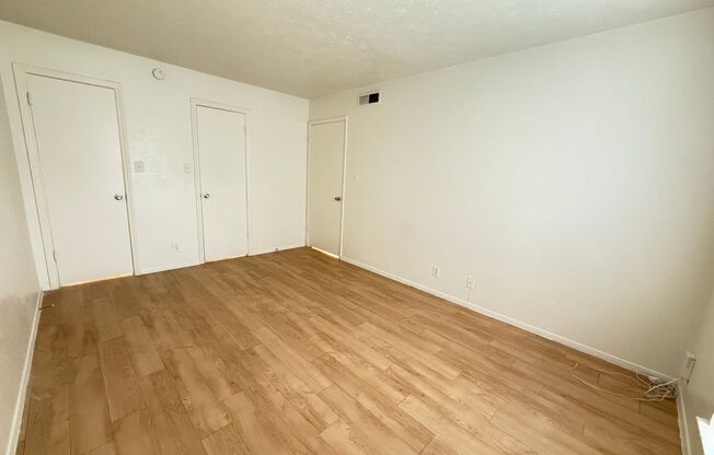 2 beds, 1 bath, 924 sqft, $1,699, Unit OPA-131