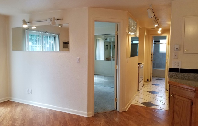 2 beds, 1 bath, 650 sqft, $1,930, Unit 680-101