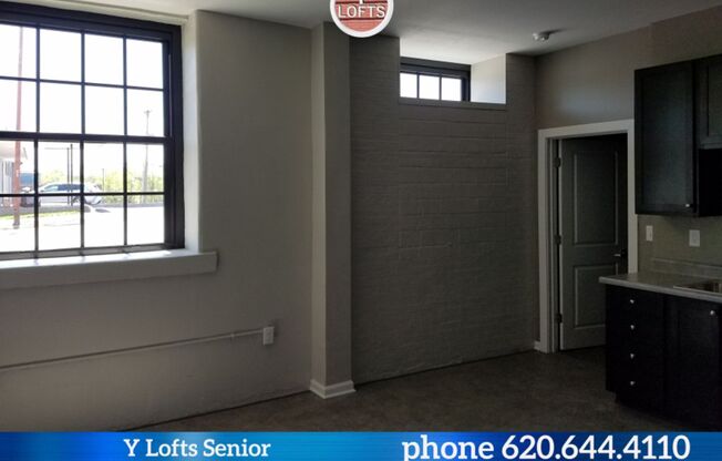 2 beds, 1 bath, 808 sqft, $1,140, Unit 001