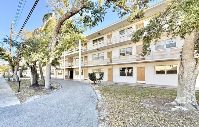 911 WASHINGTON AVE SW