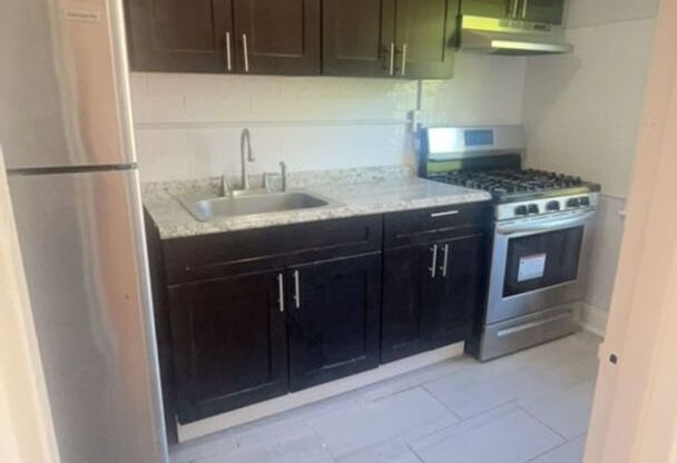 1 bed, 1 bath, 715 sqft, $1,875, Unit A-12