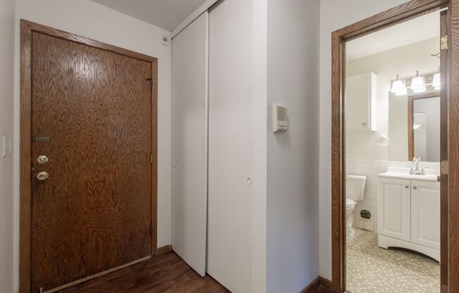 Studio, 1 bath, 300 sqft, $859, Unit 305