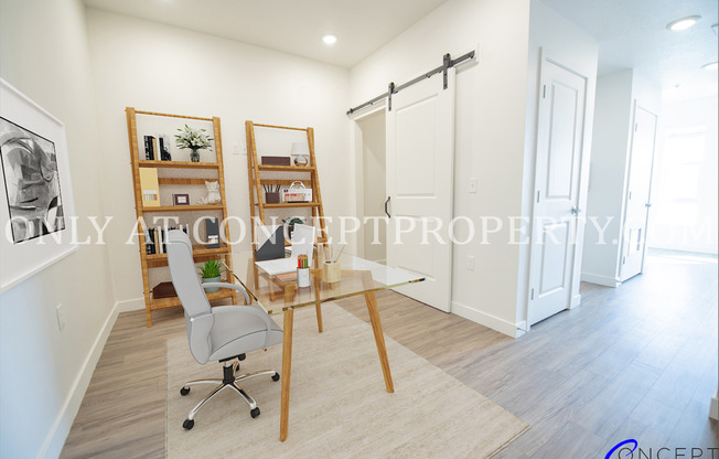 Studio, 1 bath, 400 sqft, $1,449, Unit 206