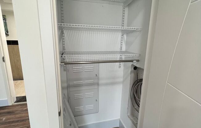 1 bed, 1 bath, 620 sqft, $1,870, Unit 222