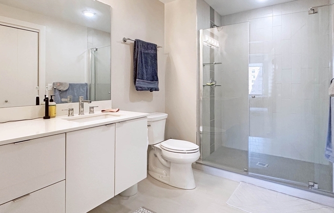 1 bed, 1.5 baths, 914 sqft, $4,200, Unit 802