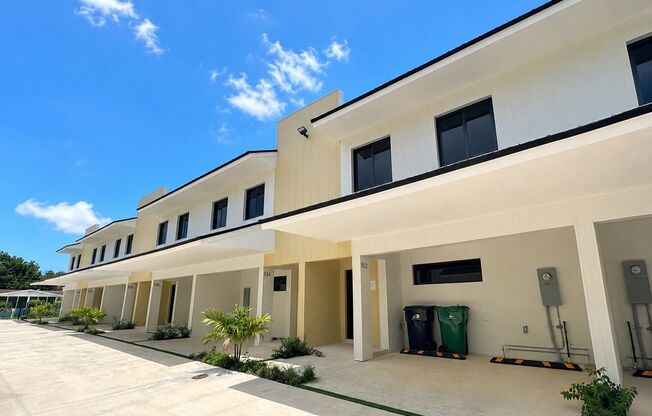Move-in Ready | 3 Bed / 2.5 Bath Townhome | Sunnyland Park – Florida City