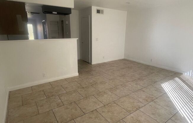 1 bed, 1 bath, 650 sqft, $900, Unit 02