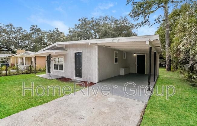 6210 N 37 ST