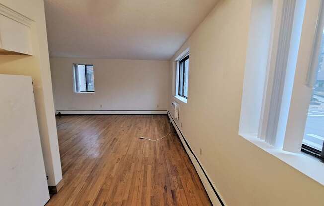 214 Place Apartments Minneapolis, Minnesota dining room