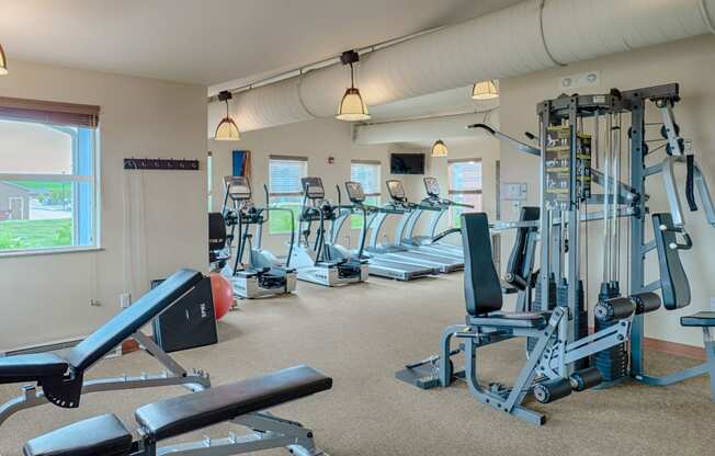 Dakota Ridge Fitness Center Apartments for Rent with indoor gym Williston, ND