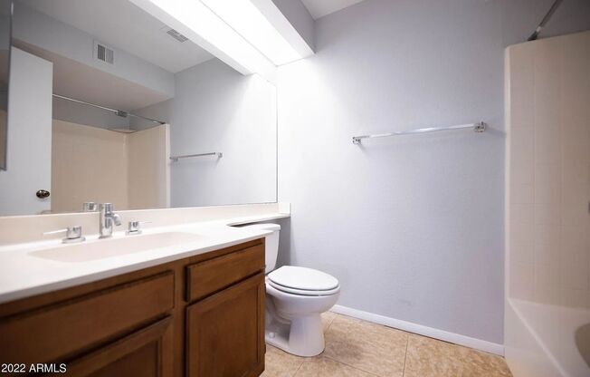 2 beds, 2 baths, $1,695, Unit UNIT 115