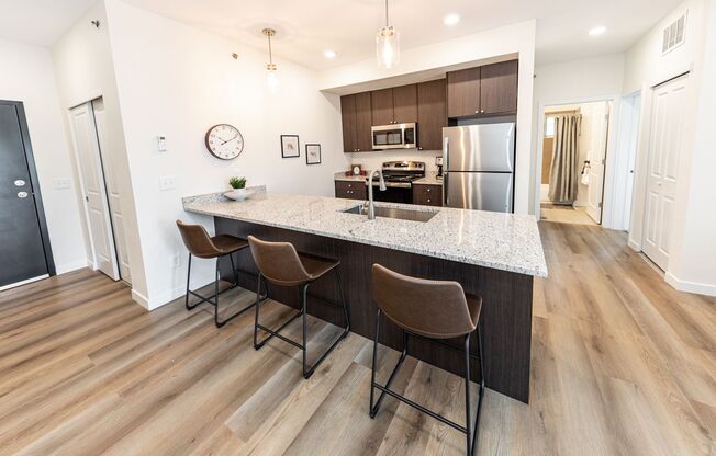 2 beds, 2 baths, 855 sqft, $1,850, Unit 5661 #304 Silverstone