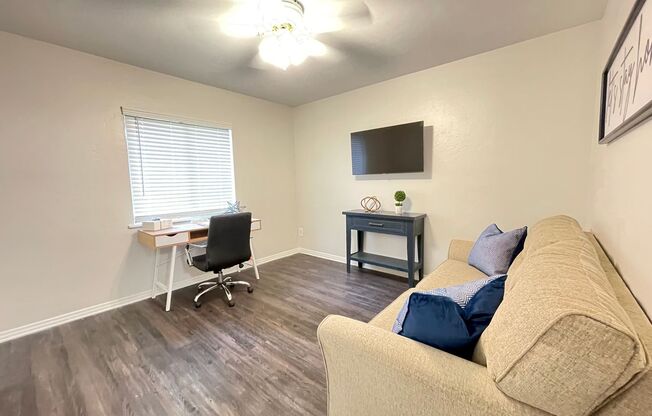 2 beds, 1 bath, 800 sqft, $995, Unit Unit 41