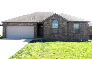 3 Bedroom 2 Bath Republic MO!