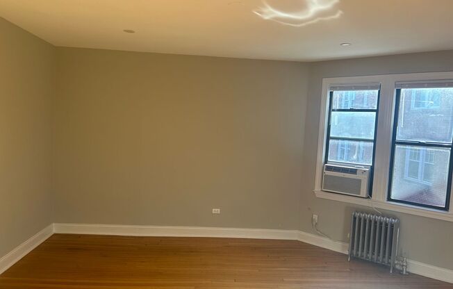 1 bed, 1 bath, $1,750, Unit 42