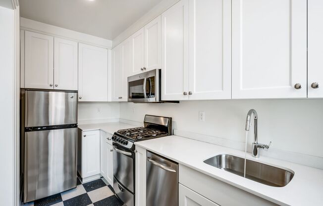 Studio, 1 bath, 464 sqft, $1,350, Unit 505