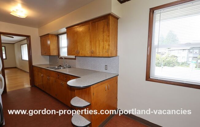 2 beds, 1 bath, $1,875, Unit 2805