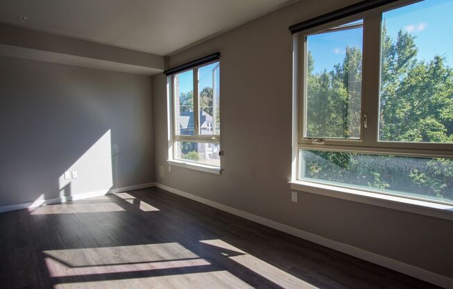 Studio, 1 bath, $1,285, Unit 305