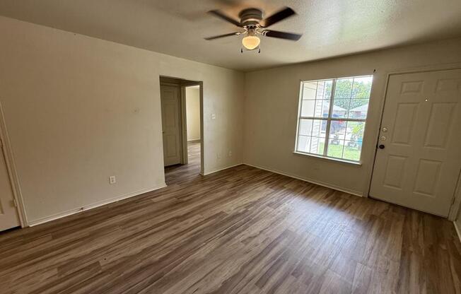 3407 TOLEDO DR