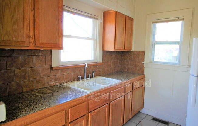 253 Eastern Ave SE