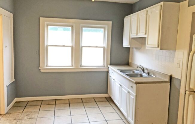 4 BED 1 BATH SINGLE FAMILY HOME IN MT PLEASANT!