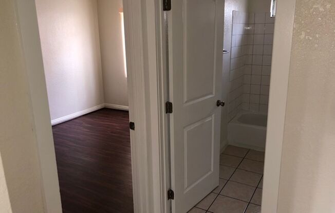 1 bed, 1 bath, 755 sqft, $1,750