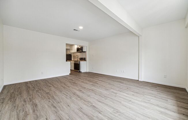 1011 W. 10th St