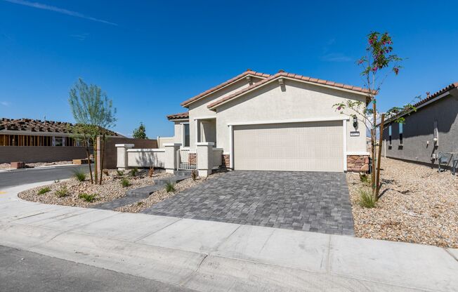 GORGEOUS SINGLE STORY WITH MANY UPGRADES*3 BEDROOMS*DEN!